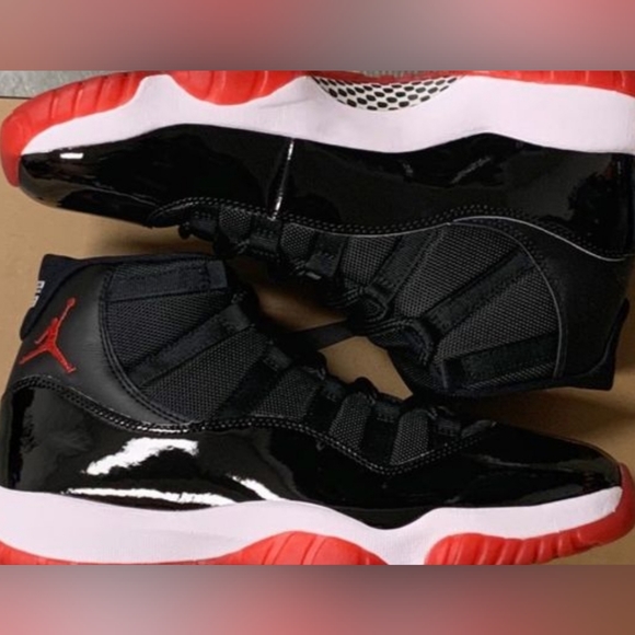 AIRJORDAN NIKE Man shoes Size 9.5 Retro 23  378037-061 1919  excellent condition - Picture 12 of 16